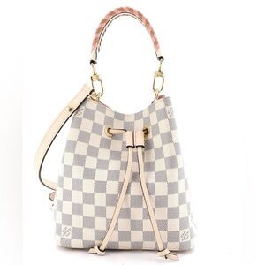 Noe Beige Checkered Shoulder Bucket Bag with Scarf